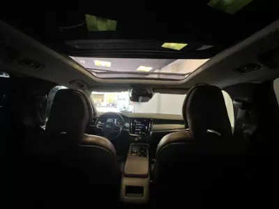 Volvo V90 2018 - 27490 EUR, 160000 km - AUTO.MOTO.pt - 160000km - foto 20 de 53