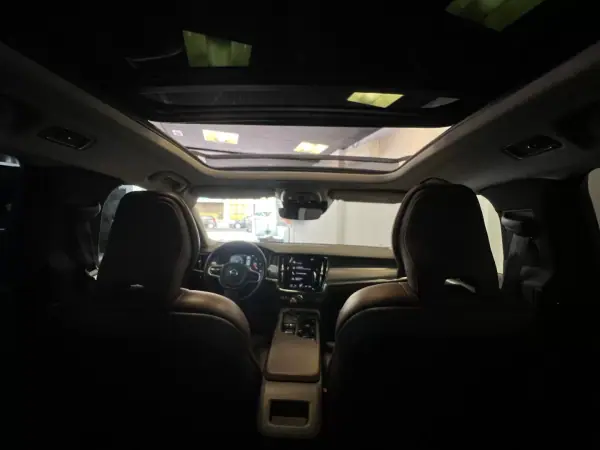 Volvo V90 2018 - 27490 EUR, 160000 km - AUTO.MOTO.pt - 160000km - foto 20 de 53