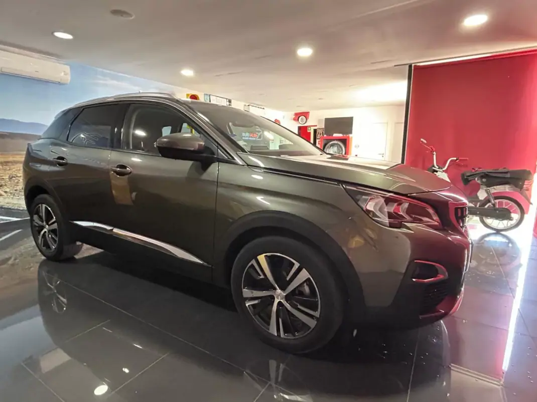 Peugeot 3008 2018 - 16500 EUR, 83894 km - 83894km - foto 7 de 21