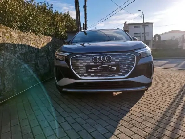 Audi Q4 e-tron 2023 - 36500 EUR, 36000 km - AUTO.MOTO.pt - 36000km - foto 2 de 18