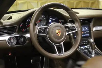 Porsche 991 2017 - 119000 EUR, 75000 km - AUTO.MOTO.pt - 75000km - foto 23 de 34