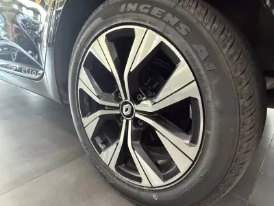 Renault Clio 2021 - 14490 EUR, 170000 km - AUTO.MOTO.pt - 170000km - foto 8 de 18