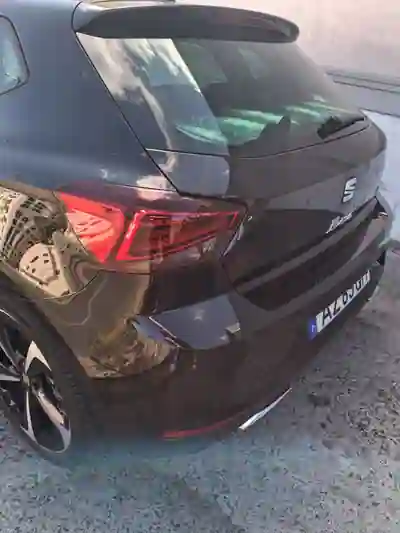 SEAT Ibiza 2023 - 17425 EUR, 5100 km - AUTO.MOTO.pt - 5100km - foto 2 de 4