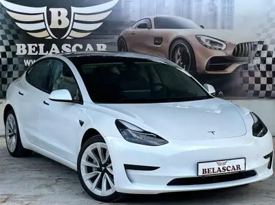 Tesla Model 3 2022 - 28990 EUR, 56000 km - AUTO.MOTO.pt - 56000km - foto 11 de 14