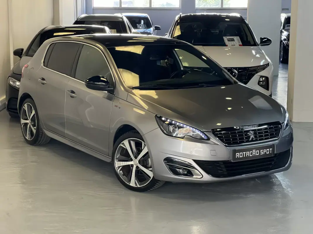 Peugeot 308 2016 - 11990 EUR, 96000 km - AUTO.MOTO.pt - 96000km - foto 4 de 48
