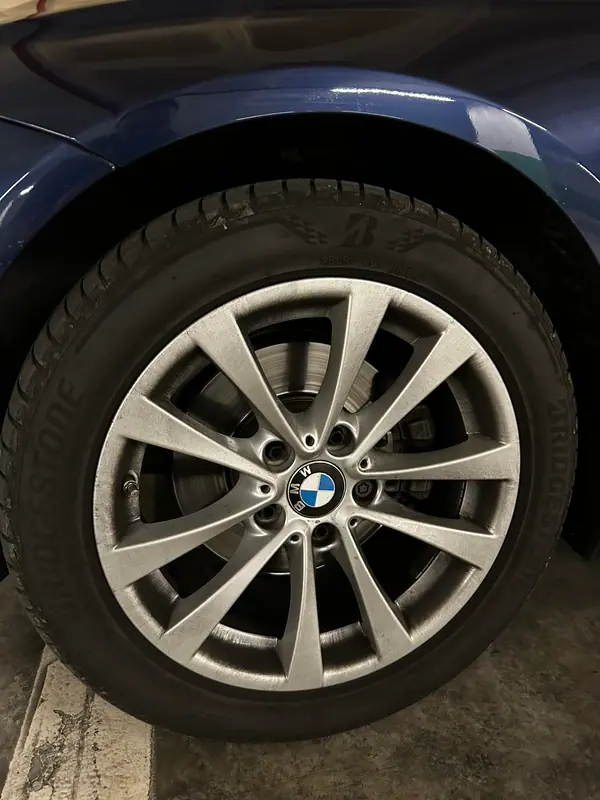 BMW 320 2017 - 18900 EUR, 123250 km - AUTO.MOTO.pt - 123250km - foto 10 de 10