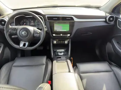 MG ZS 2020 - 16900 EUR, 88892 km - AUTO.MOTO.pt - 88892km - foto 13 de 15