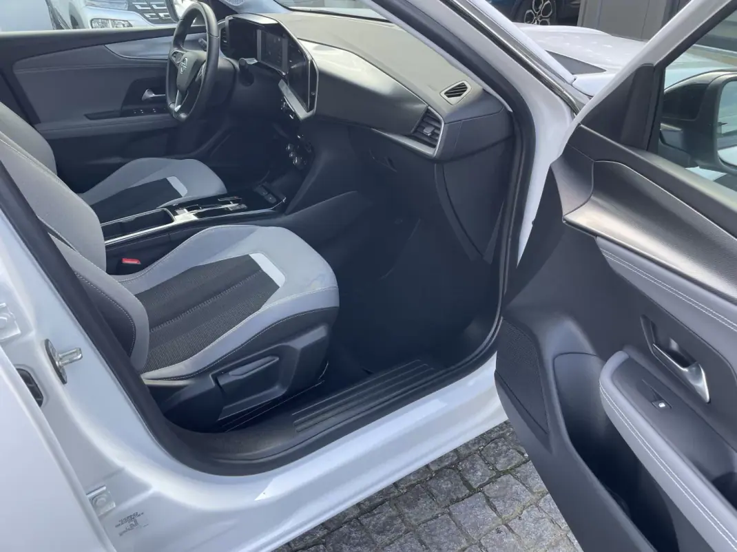 Opel Mokka-e 2023 - 20895 EUR, 14317 km - AUTO.MOTO.pt - 14317km - foto 34 de 40