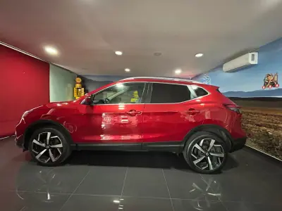Nissan Qashqai 2018 - 15000 EUR, 84774 km - AUTO.MOTO.pt - 84774km - foto 3 de 23