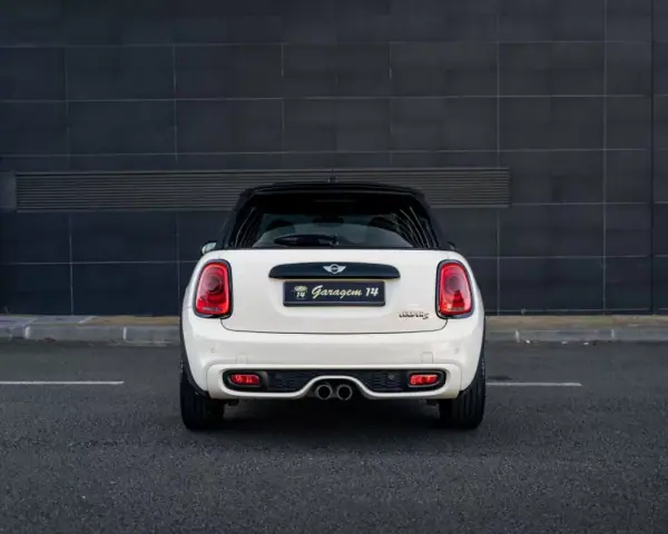 MINI Cooper 2015 - 19990 EUR, 135300 km - AUTO.MOTO.pt - 135300km - foto 4 de 54