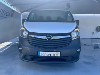Opel Vivaro 1.5 CDTi 2020 - 18990 EUR, 130929 km - AUTO.MOTO.pt - 130929km - foto 3 de 27