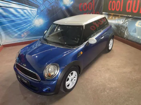 MINI One 2011 - 8500 EUR, 230000 km - AUTO.MOTO.pt - 230000km - foto 6 de 35