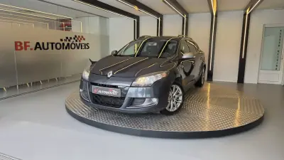 Renault Mégane Sport Tourer 2010 - 6900 EUR, 266834 km - AUTO.MOTO.pt - 266834km - foto 12 de 45