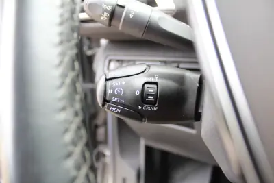 Peugeot 3008 2018 - 18000 EUR, 97000 km - AUTO.MOTO.pt - 97000km - foto 14 de 18