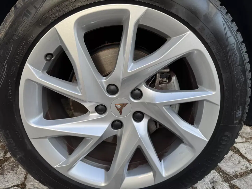 Cupra Formentor 2023 - 27500 EUR, 32000 km - AUTO.MOTO.pt - 32000km - foto 40 de 40