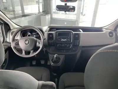 Renault Trafic 2018 - 21600 EUR, 47763 km - 47763km - foto 10 de 24