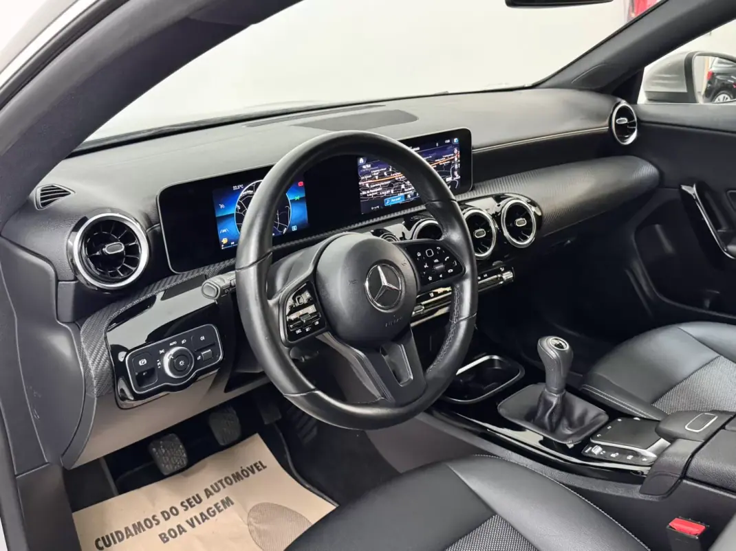 Mercedes-Benz CLA 180 2020 - 19950 EUR, 124000 km - AUTO.MOTO.pt - 124000km - foto 19 de 54