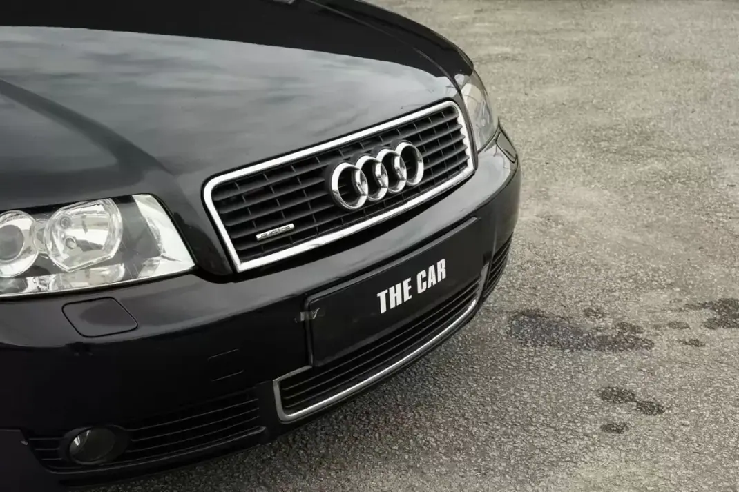 Audi A4 2003 - 6900 EUR, 328500 km - AUTO.MOTO.pt - 328500km - foto 21 de 24