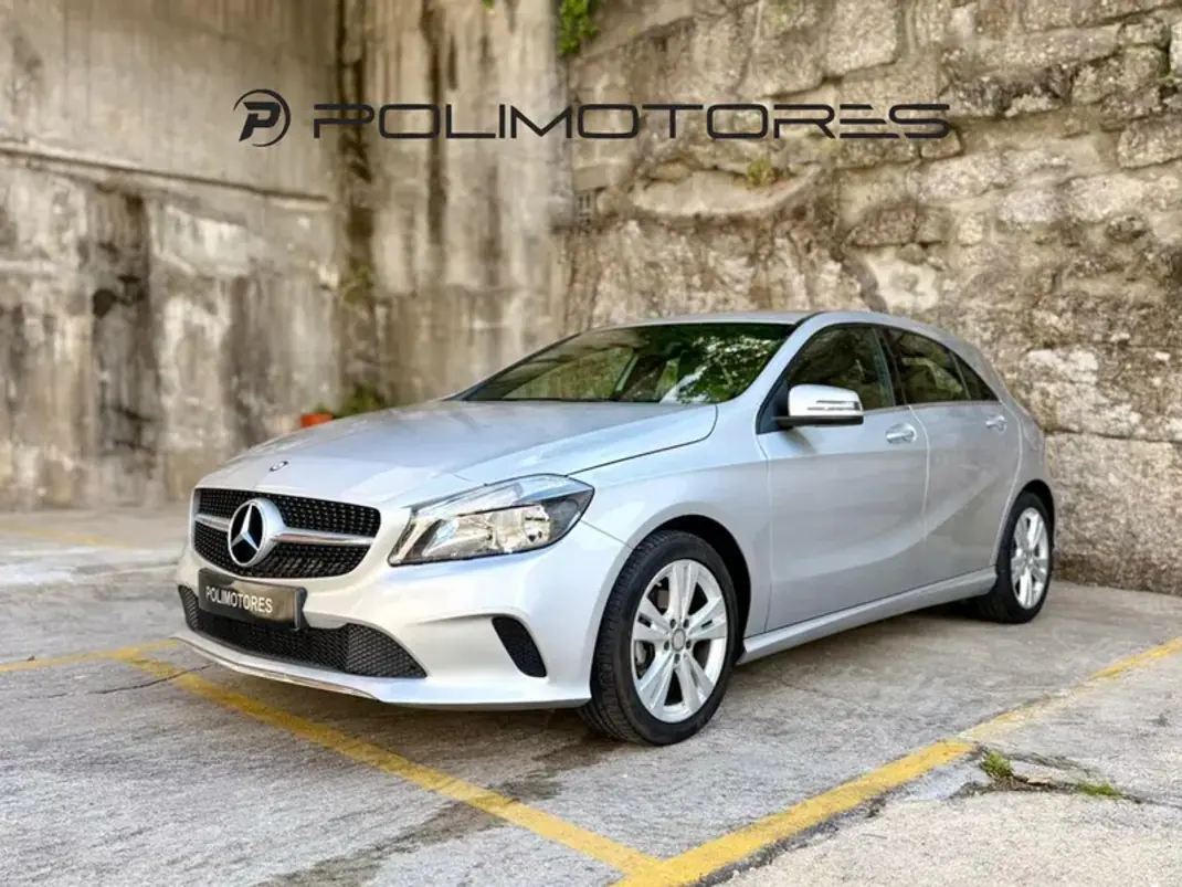 Mercedes-Benz A 160 2016 - 17500 EUR, 72979 km - 72979km - foto 3 de 16