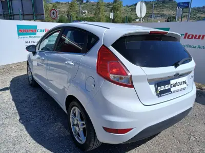 Ford Fiesta 2014 - 7350 EUR, 78604 km - 78604km - foto 10 de 22