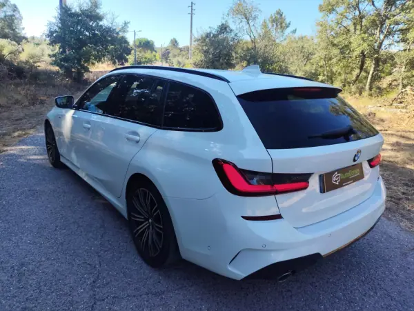 BMW 318 2021 - 27900 EUR, 115476 km - AUTO.MOTO.pt - 115476km - foto 14 de 24