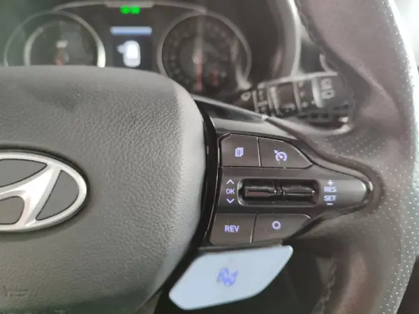 Hyundai i30 2018 - 27500 EUR, 119000 km - AUTO.MOTO.pt - 119000km - foto 27 de 34