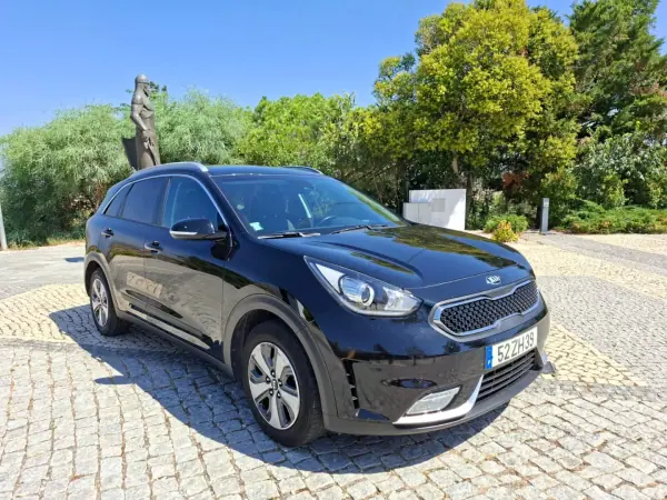 Kia Niro 2019 - 17900 EUR, 74459 km - 74459km - foto 25 de 26