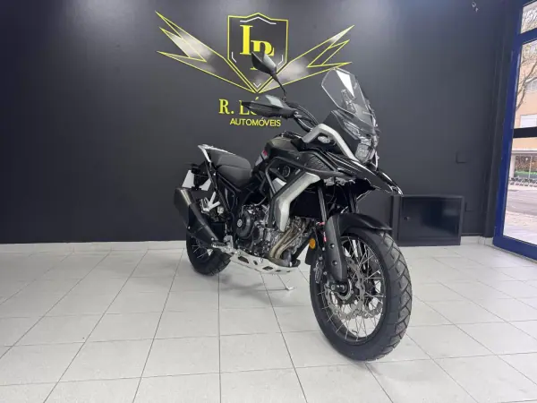 2025 - 5490 EUR, 0 km - AUTO.MOTO.pt - foto 14 de 31