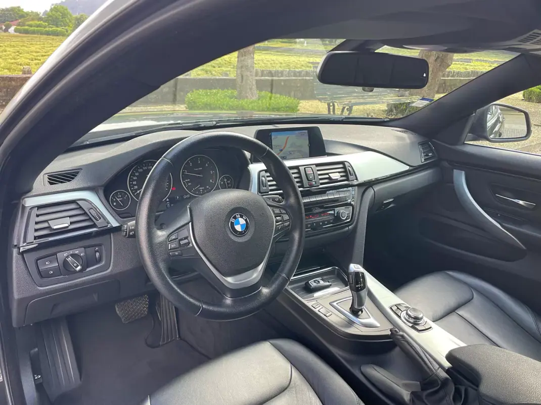 BMW 418 Gran Coupé 2015 - 19900 EUR, 87000 km - AUTO.MOTO.pt - 87000km - foto 14 de 35