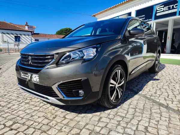 Peugeot 5008 1.2 PureTech Allure EAT8 2017 Gasolina