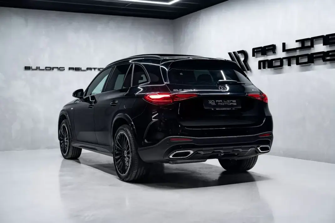 Mercedes-Benz GLC 300 2025 - 71950 EUR, 13000 km - AUTO.MOTO.pt - 13000km - foto 10 de 35