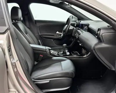 Mercedes-Benz CLA 180 2020 - 19950 EUR, 124000 km - AUTO.MOTO.pt - 124000km - foto 46 de 54