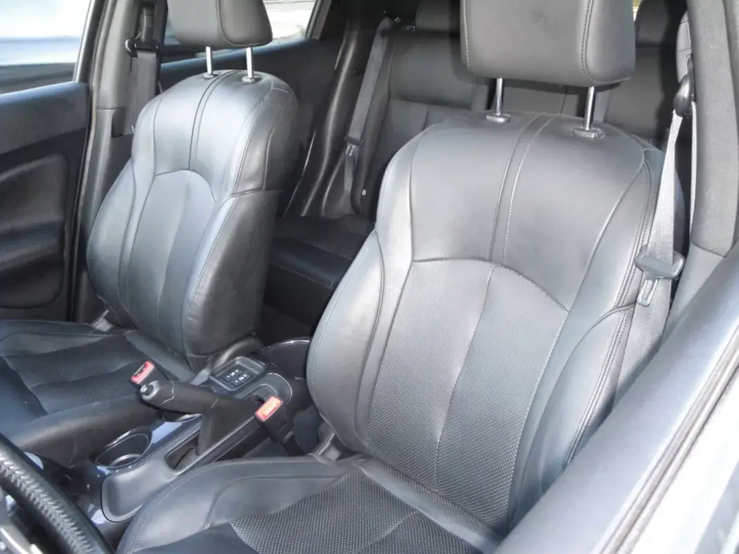 Nissan Juke 2017 - 13990 EUR, 149000 km - AUTO.MOTO.pt - 149000km - foto 7 de 11