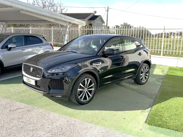 Jaguar E-Pace 2018 - 31500 EUR, 128416 km - AUTO.MOTO.pt - 128416km - foto 3 de 18