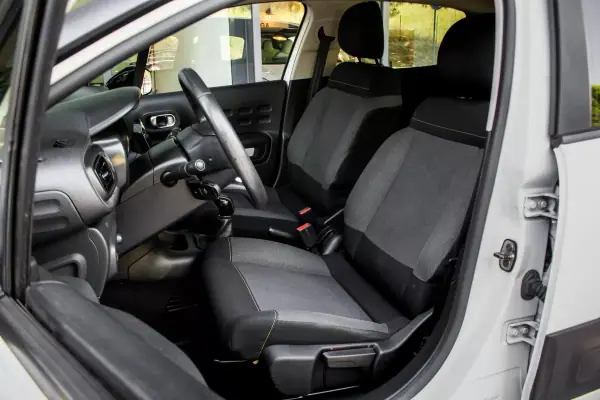 Citroën C3 2019 - 10600 EUR, 123501 km - AUTO.MOTO.pt - 123501km - foto 23 de 34