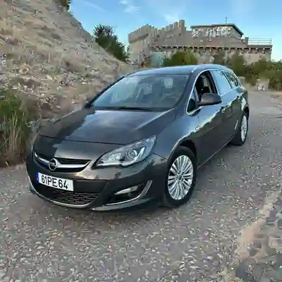 Opel Astra Sports Tourer 2014 - 6400 EUR, 297777 km - 297777km - foto 3 de 10