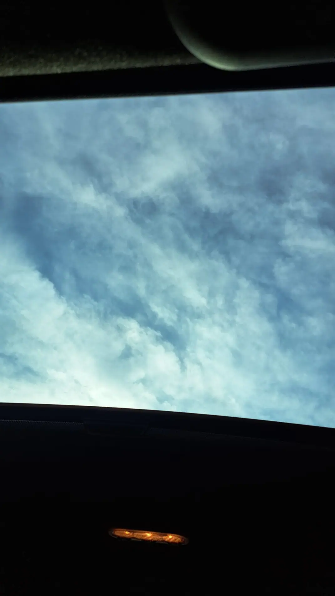 Nissan Juke 2014 - 10300 EUR, 170000 km - AUTO.MOTO.pt - 170000km - foto 9 de 15