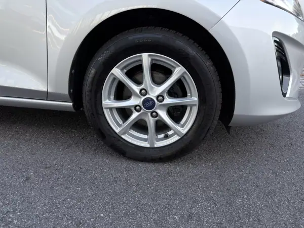 Ford Fiesta 2018 - 10500 EUR, 138071 km - AUTO.MOTO.pt - 138071km - foto 21 de 21