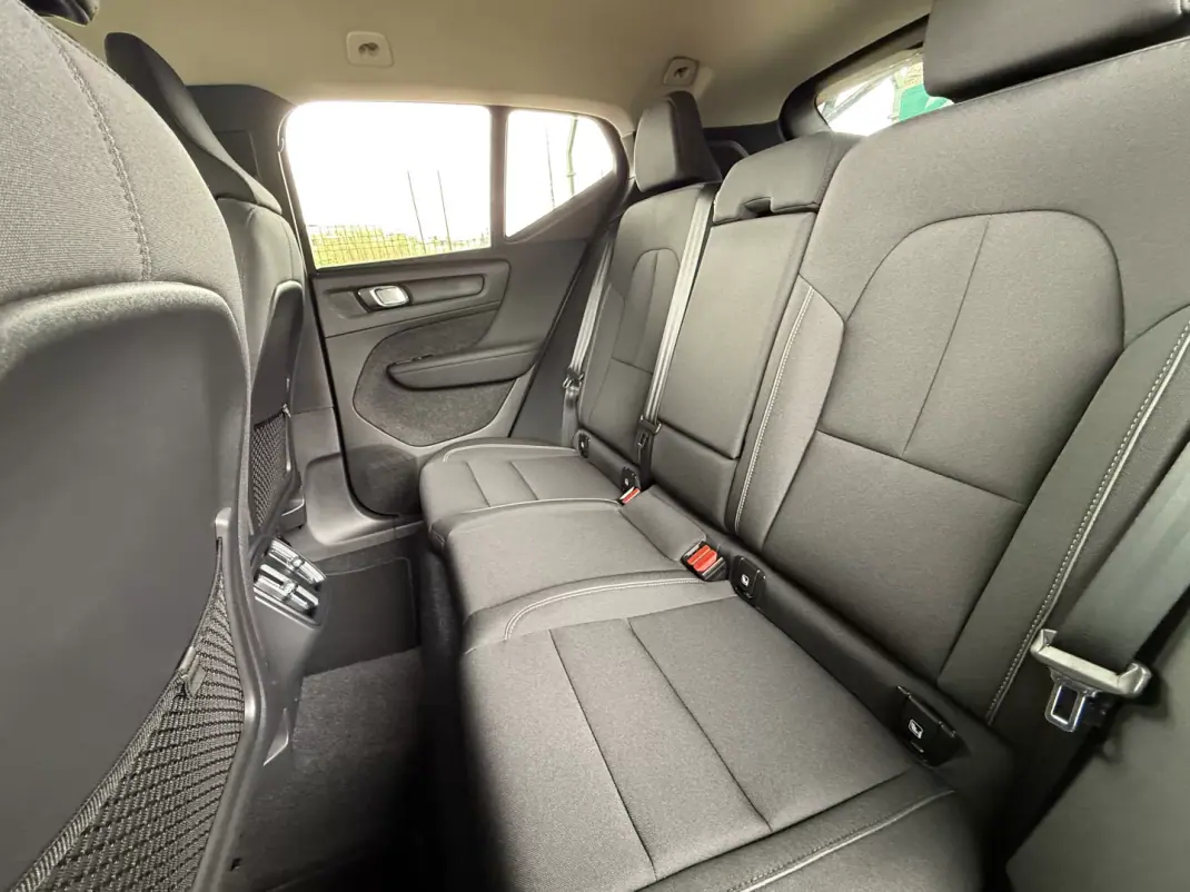 Volvo XC 40 2022 - 32600 EUR, 34626 km - AUTO.MOTO.pt - 34626km - foto 11 de 24
