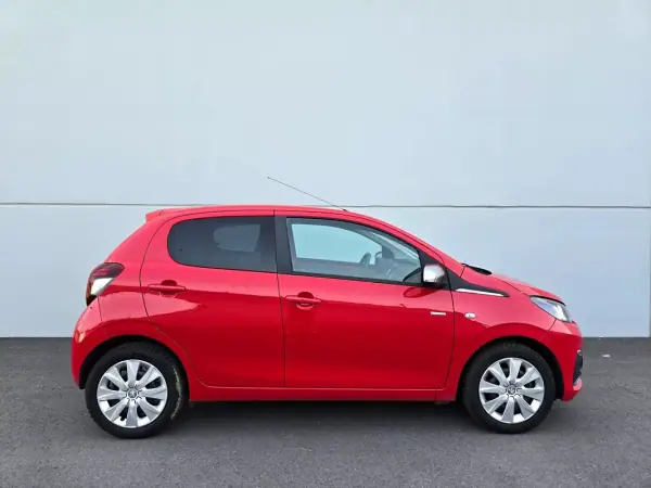 Peugeot 108 2020 - 8990 EUR, 66700 km - AUTO.MOTO.pt - 66700km - foto 7 de 36