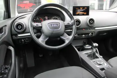 Audi A3 Sportback 2014 - 10900 EUR, 183539 km - AUTO.MOTO.pt - 183539km - foto 3 de 19