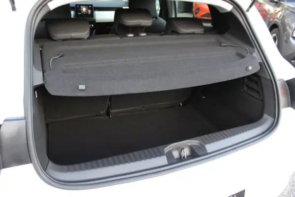 Renault Clio 2020 - 13400 EUR, 95969 km - AUTO.MOTO.pt - 95969km - foto 26 de 27