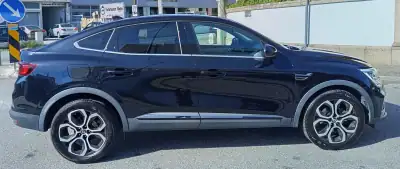 Renault Arkana 2023 - 24490 EUR, 47472 km - AUTO.MOTO.pt - 47472km - foto 7 de 18