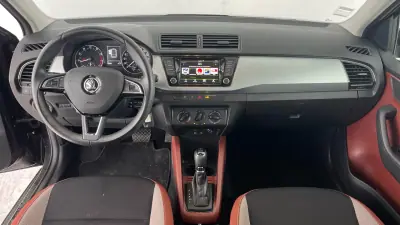 Skoda Fabia Break 2015 - 10600 EUR, 57021 km - AUTO.MOTO.pt - 57021km - foto 3 de 6