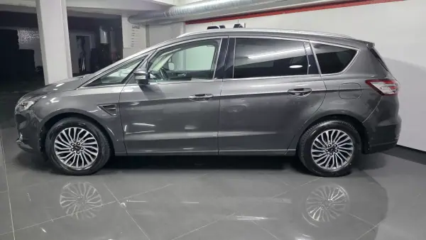Ford S-Max 2019 — foto 2 de 59