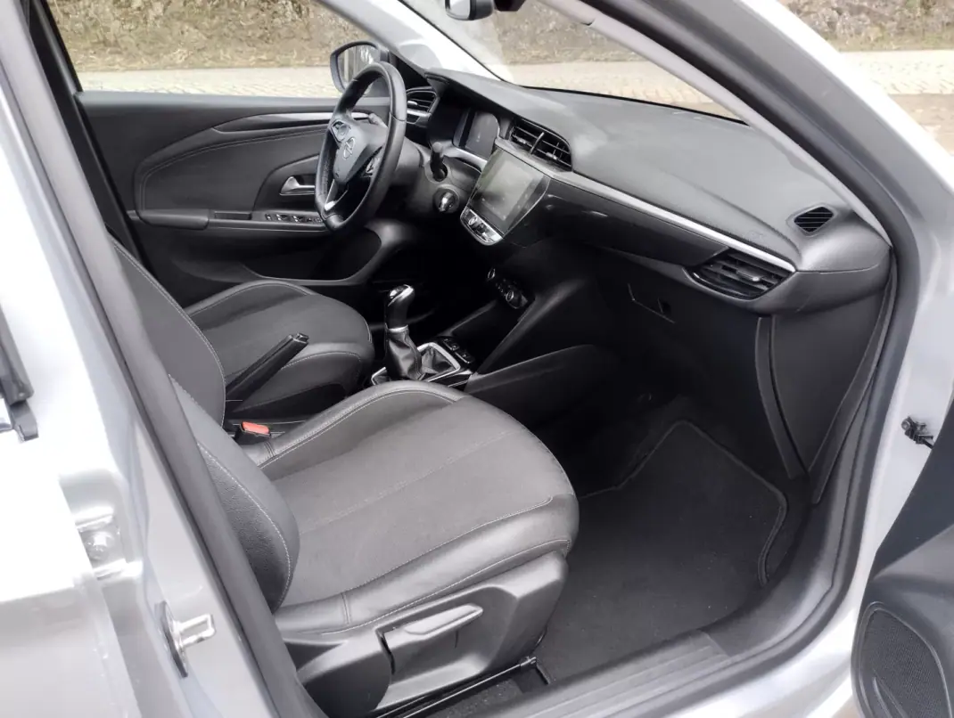 Opel Corsa 2022 - 12750 EUR, 48000 km - AUTO.MOTO.pt - 48000km - foto 14 de 29