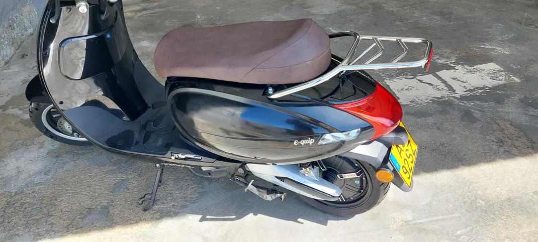 Chicago Scooter Co. Nitro Sport 50 2021 - 1870 EUR, 2500 km - AUTO.MOTO.pt - 2500km - foto 7 de 7