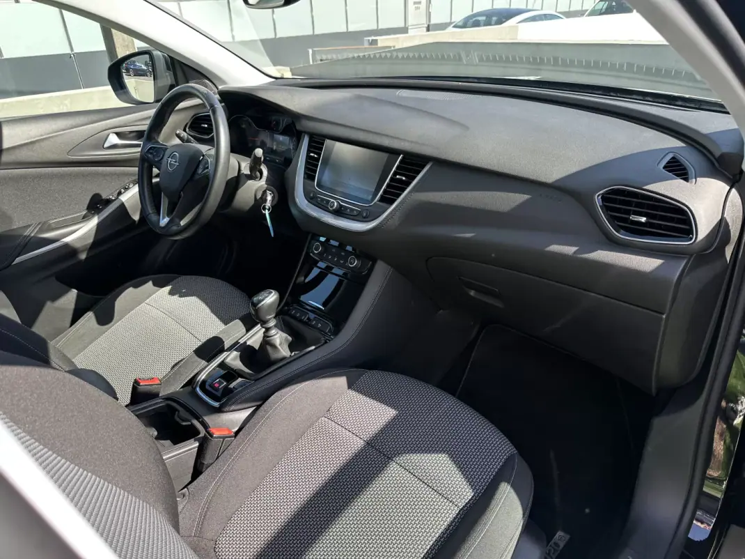 Opel Grandland X 2020 - 15900 EUR, 160000 km - 160000km - foto 44 de 55