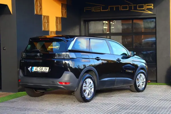 Peugeot 5008 2021 - 18750 EUR, 125307 km - 125307km - foto 3 de 16