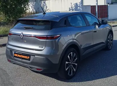 Renault Mégane E-Tech 2023 - 23490 EUR, 86000 km - 86000km - foto 7 de 20